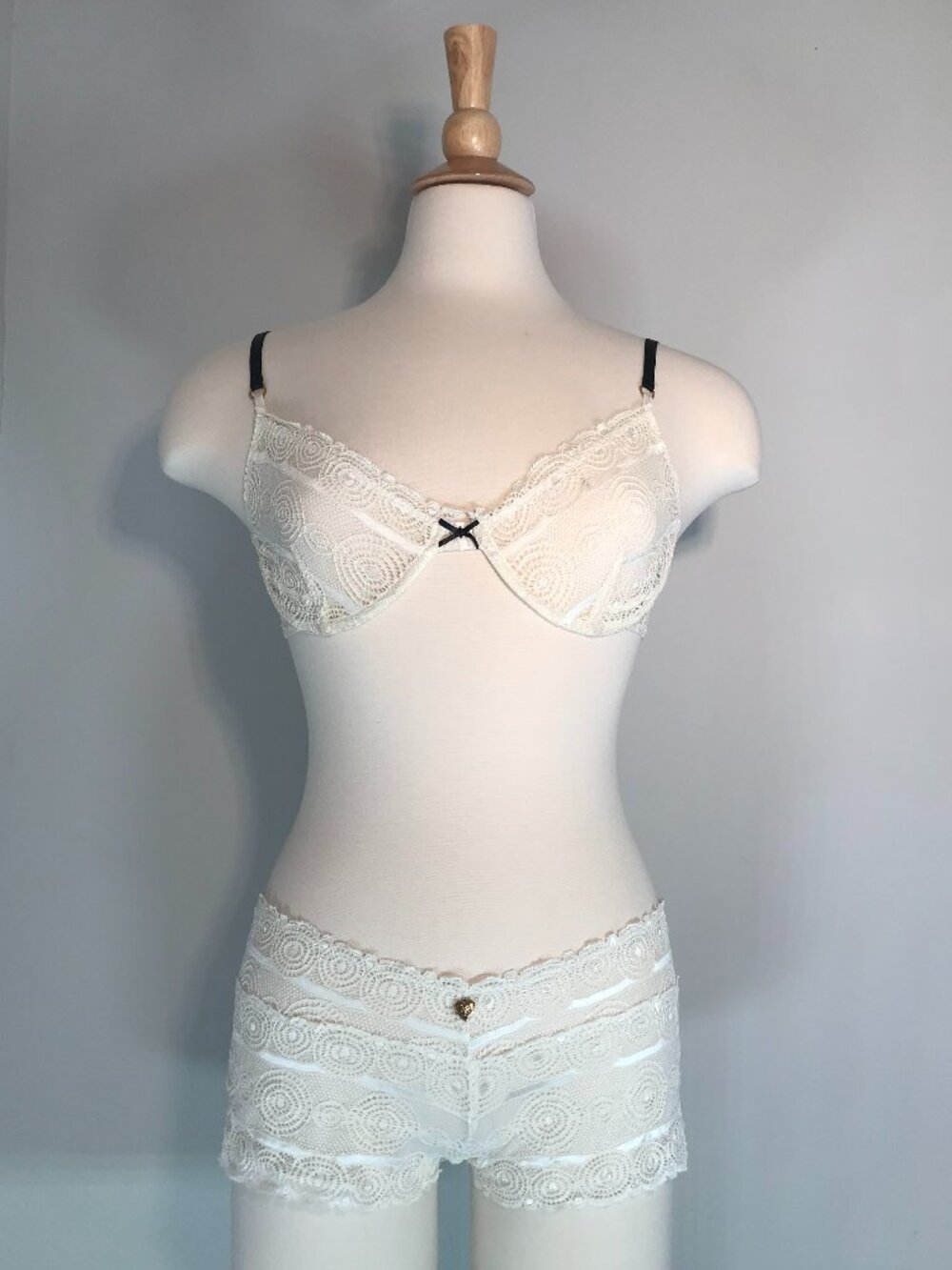 Vintage Kiki de Montparnasse Ivory Crochet Lace 3Pc Set
